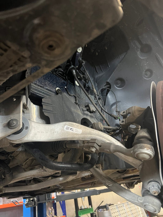 К-т Унибални Втулки - Преден Кастър Носач - G80 - G81 - G82 - G83 - M3/M4