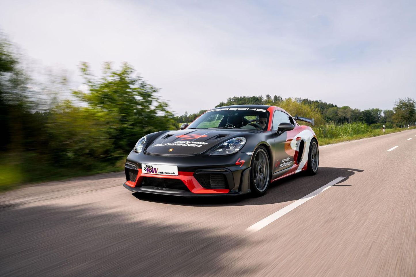 KW V4 Racing – Coilover окачване с регулируеми Top Mounts за Порше Кайман 718 GT4 RS