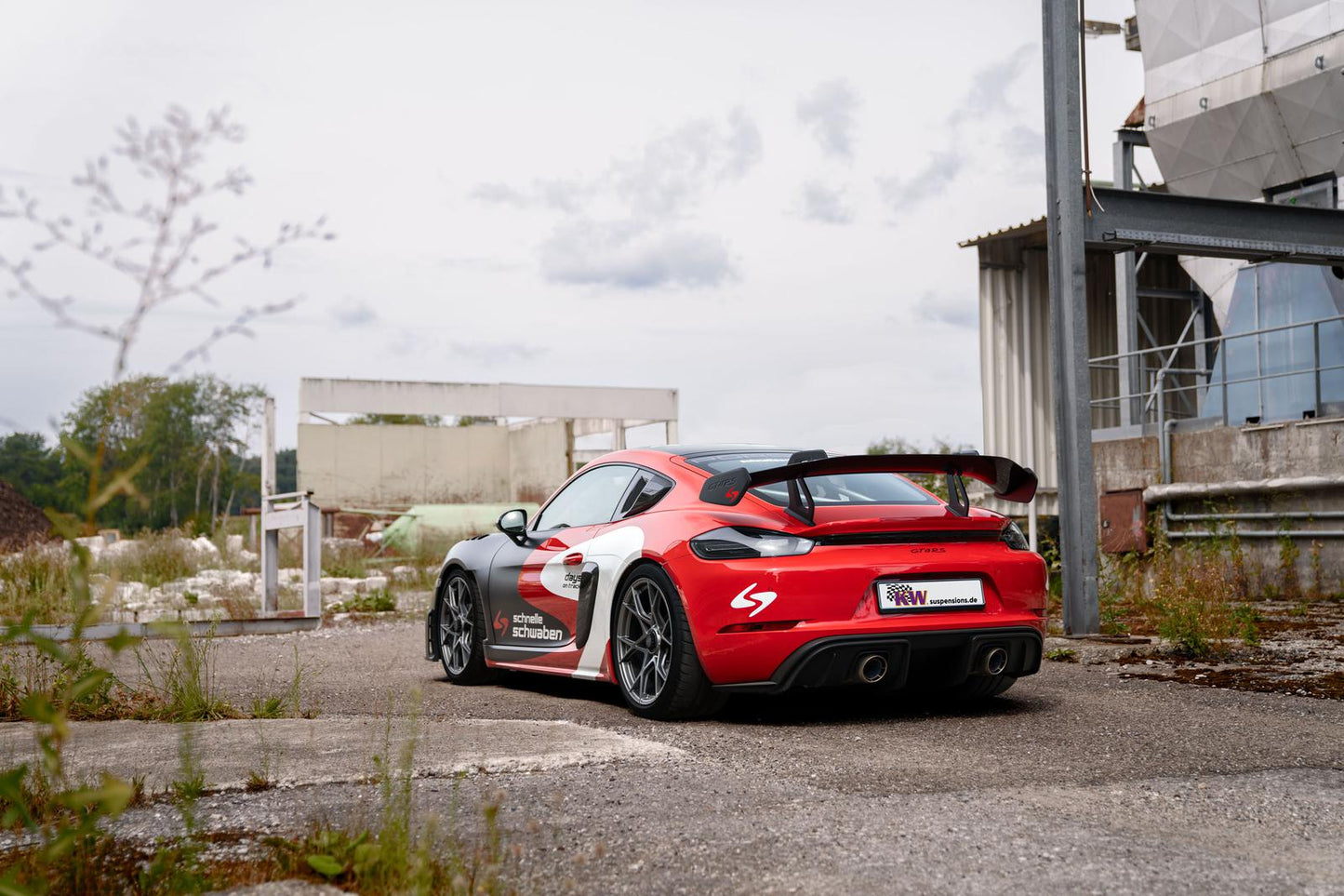 KW V4 Racing – Coilover окачване с регулируеми Top Mounts за Порше Кайман 718 GT4 RS