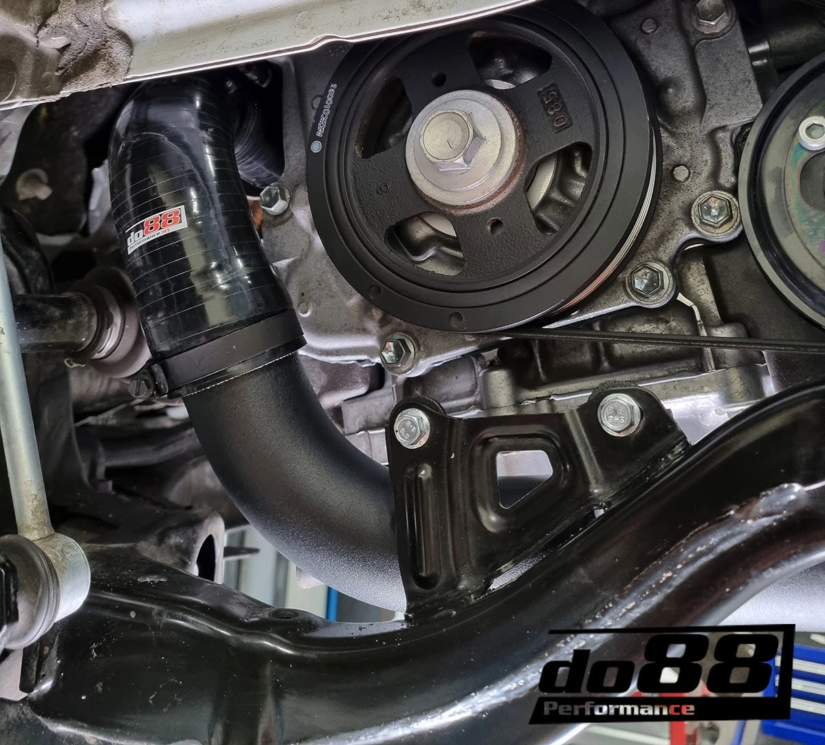 do88 Чардж пайпове за Toyota Yaris GR (за do88 интеркулер) – черни маркучи